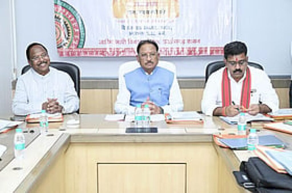 raipur-:-first-meeting-of-task-force-on-effective-implementation-of-forest-rights-act-and-pesa-held-under-chief-minister-shri-vishnu-deo-sai’s-chairmanship