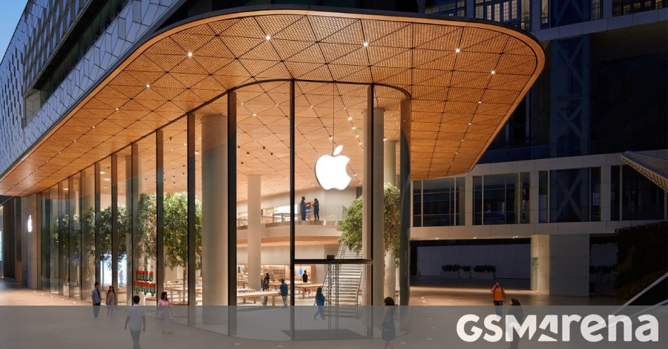 Apple reports over $10 billion in sales in India for the first time