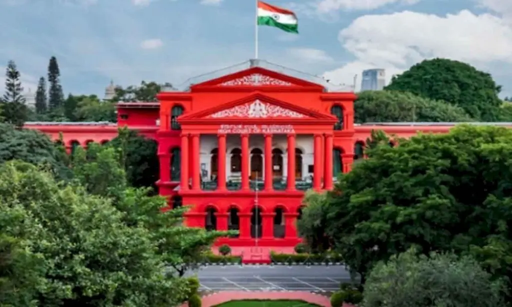 Karnataka HC issues notice on Uber plea against gig workers law