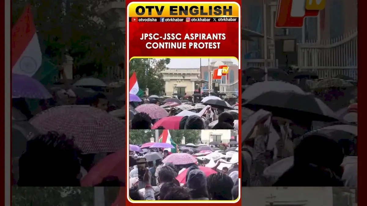 JPSC-JSSC aspirants protest in Ranchi demanding CBI probe