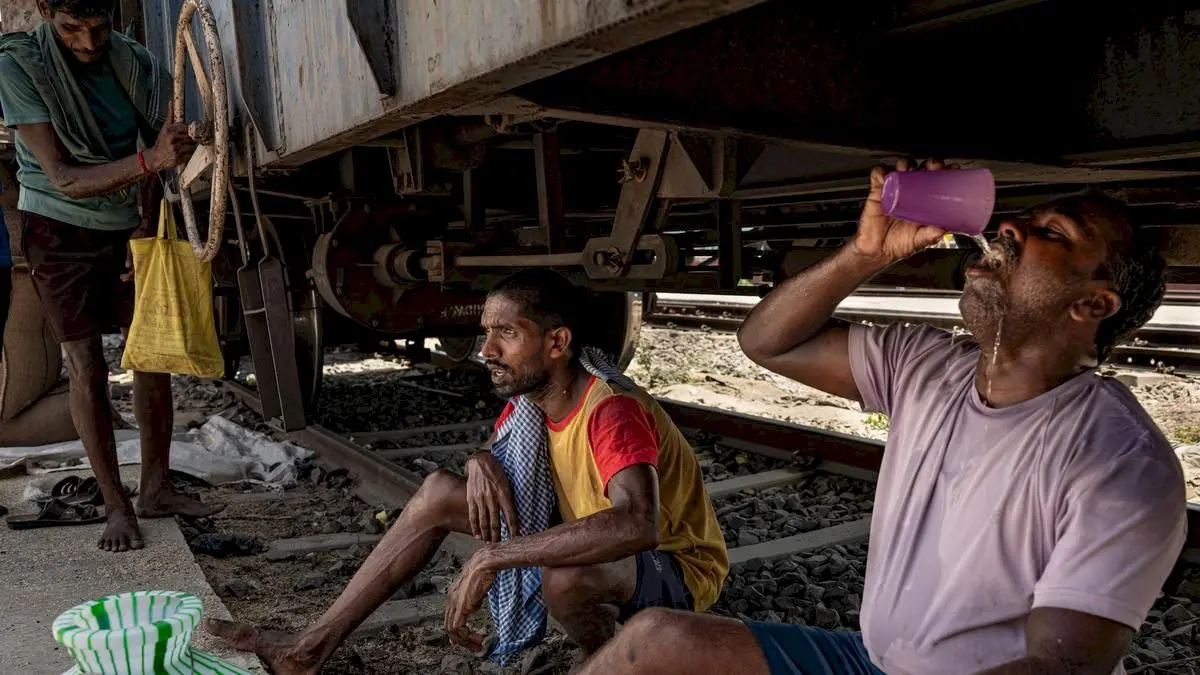 Study finds hot days may gain 4 extra hours of extreme heat by 2100