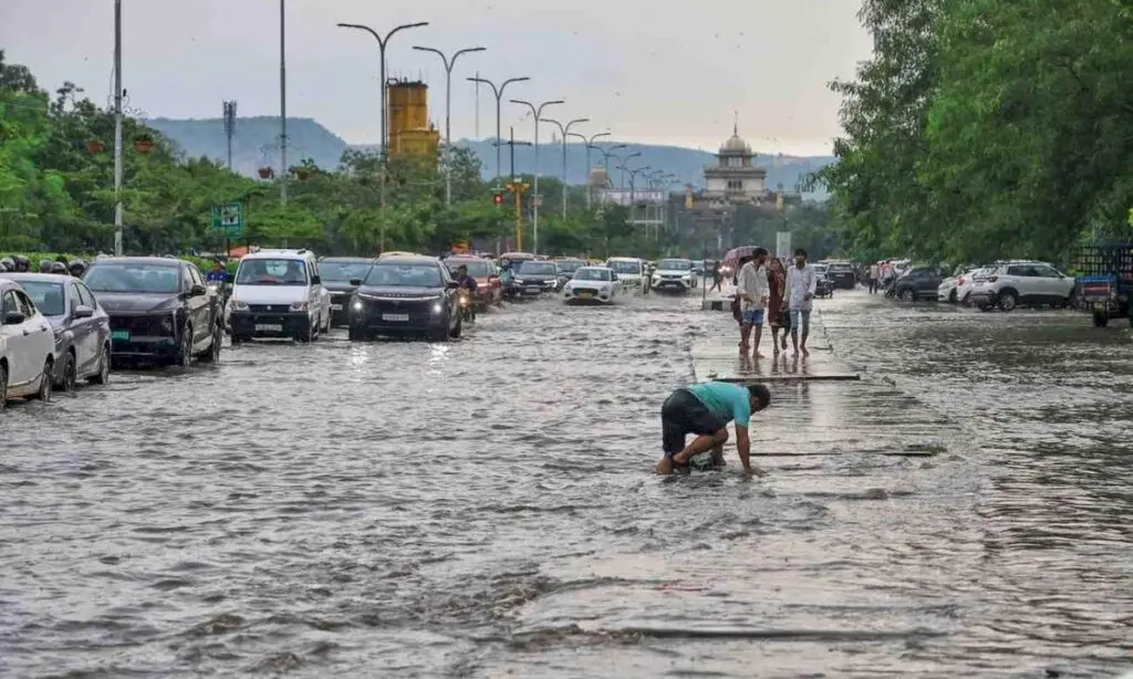 Jaipur waterlogged as heavy rain batters Rajasthan
