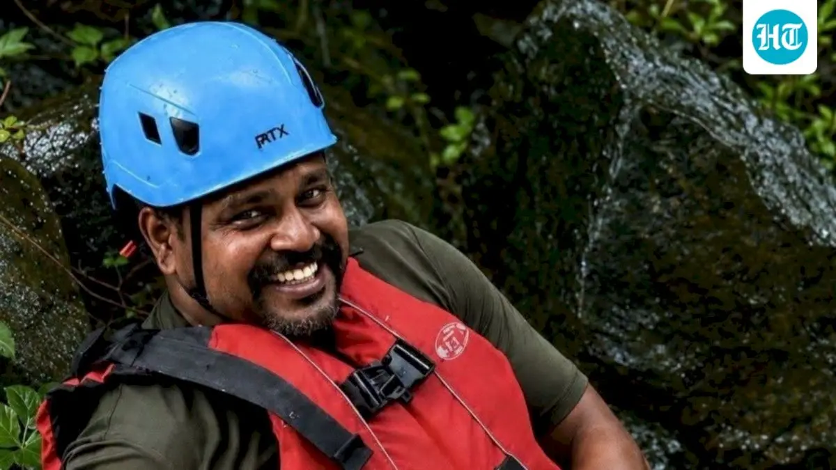 Kerala grants state honours, aid to flood hero Rajesh R
