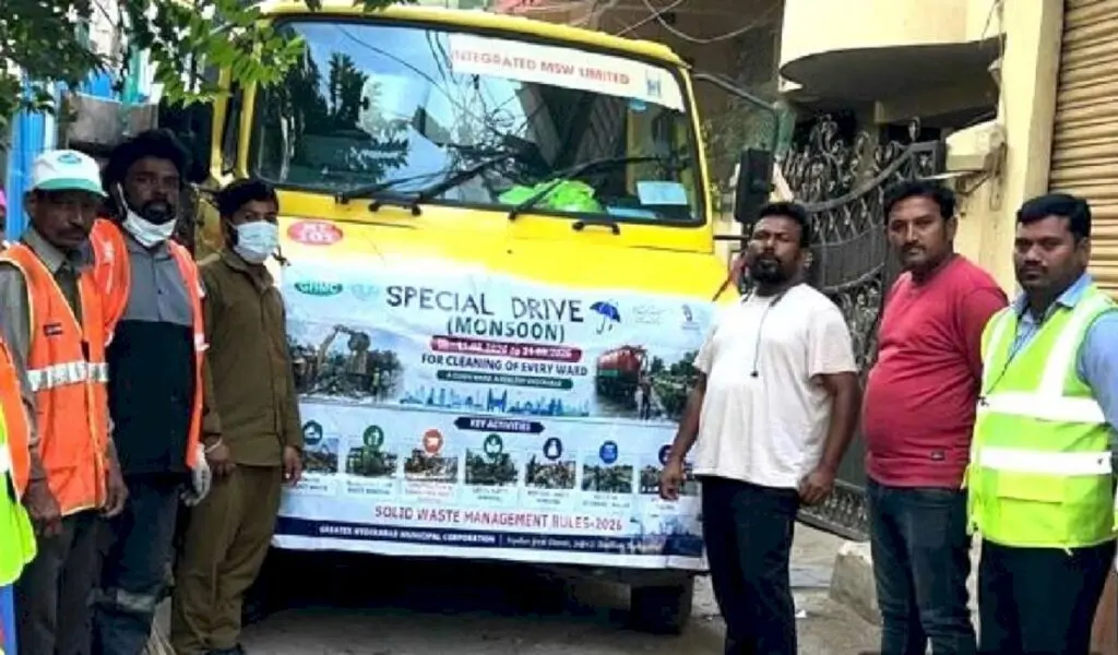 GHMC repairs 105 potholes, clears 126 MT waste on Day 2