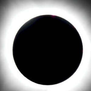 Total solar eclipse sweeps Iceland and Spain after 27 years