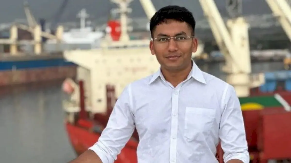 IPS trainee who called Rs 500 bribe 'very bad' now faces Rs 1 crore charge