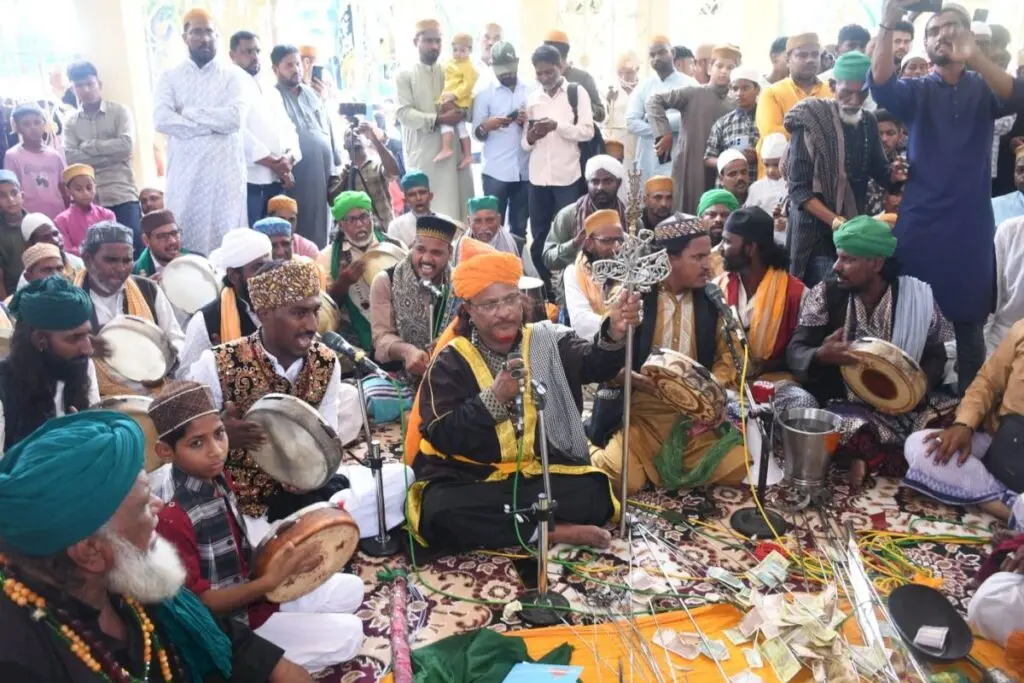 1.5 lakh devotees, Rifayi feats at Biabani dargah Urs finale