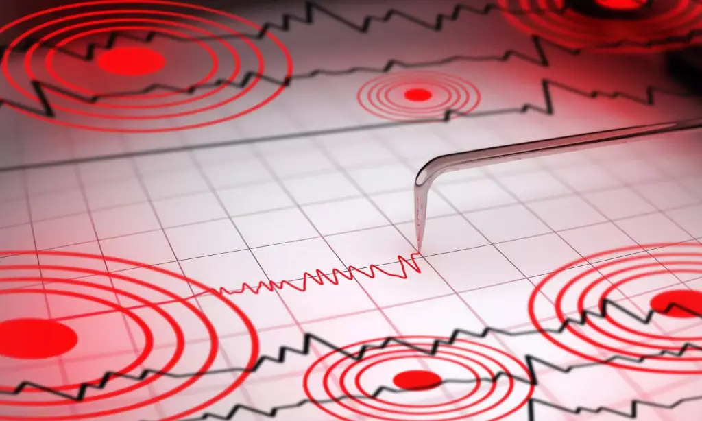 7.7-magnitude quake off Flores damages homes, triggers tsunami warning
