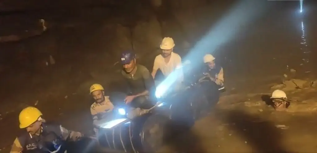 Seven killed as water floods tunnel in Uttarakhand's Chamoli