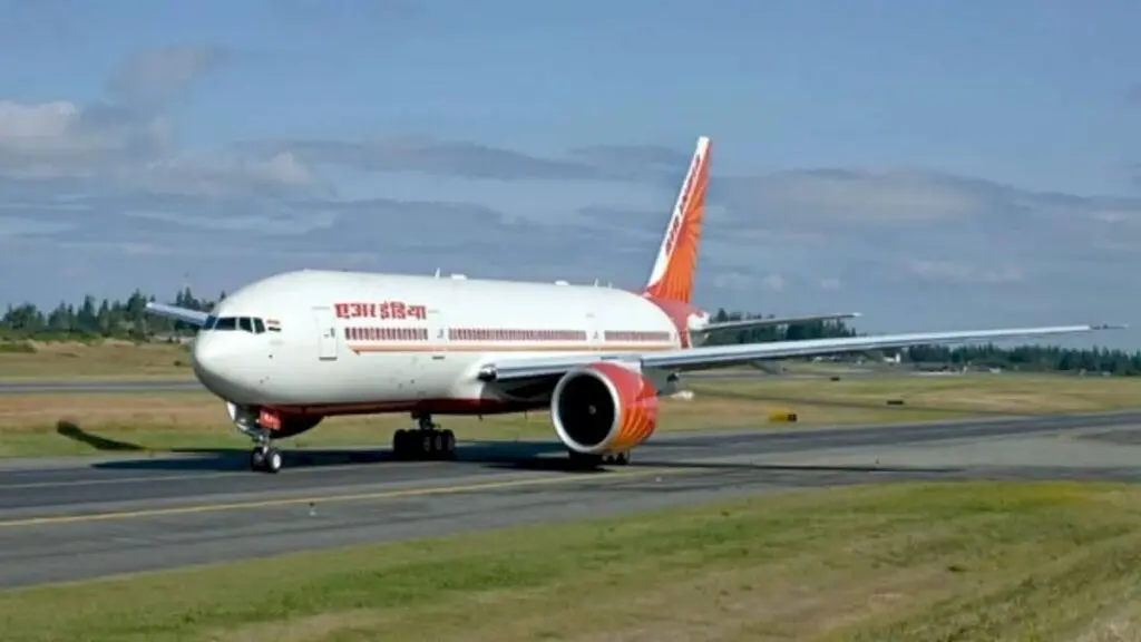 Air India Phuket-Delhi flight got 11 warnings in 2 minutes before 300-ft drop
