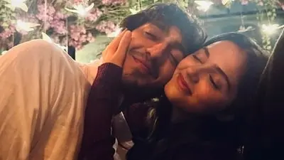 Fans spot clues Aneet Padda, Ahaan Panday holidayed together