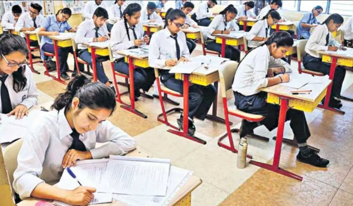 Parliamentary panel flags lack of prep for third language formula under NEP