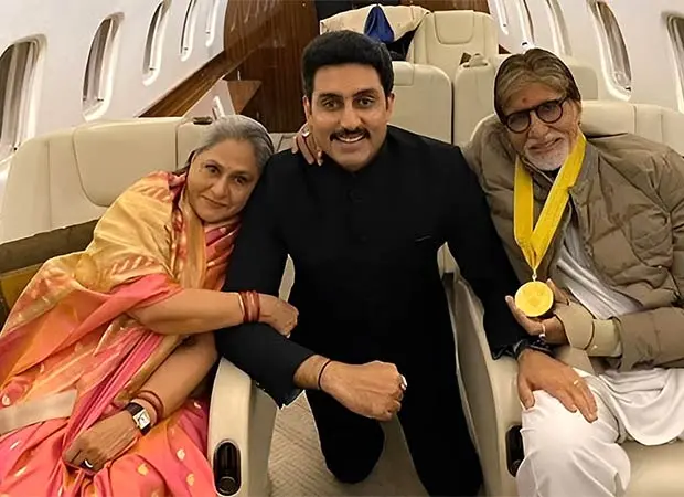 Amitabh and Abhishek Bachchan use headphones for late-night sports