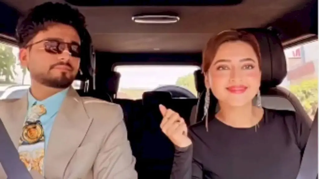 Tejasswi Prakash dismisses Elvish Yadav as threat, calls him friend