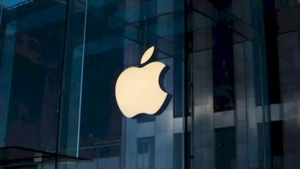 Apple Sued Over iCloud Private Relay Security Flaw