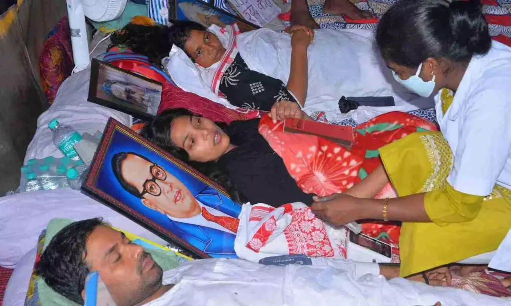 Jharkhand govt calls 6th round of talks, hunger striker's health fails