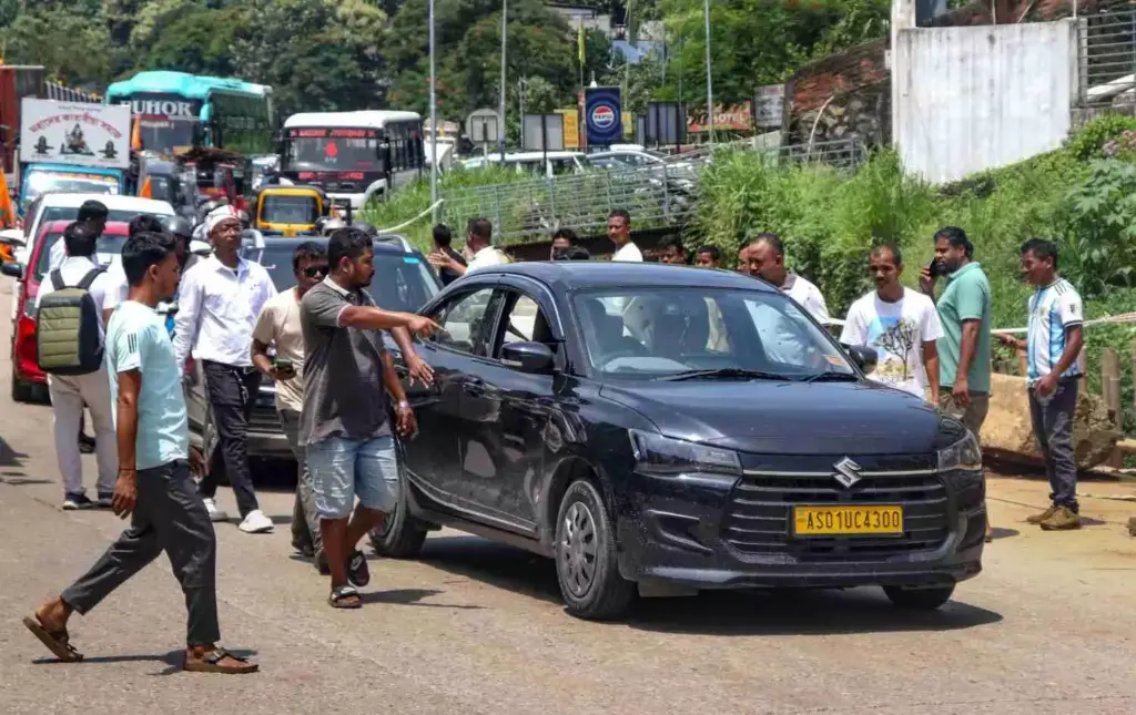 Petrol bombs, arson target Meghalaya govt property amid Assam row