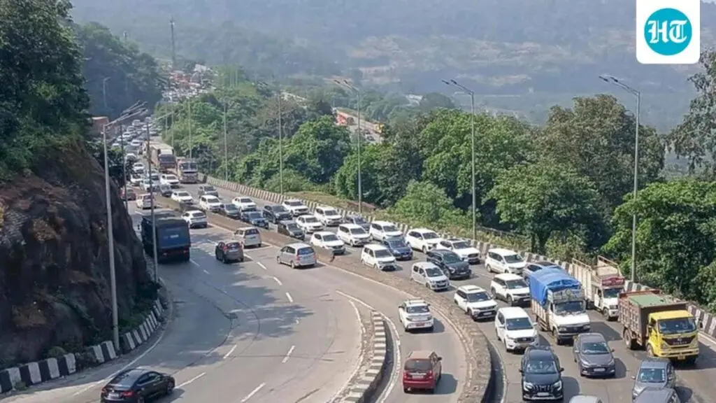 Pune-Mumbai Expressway traffic diversion for maintenance, mock drill