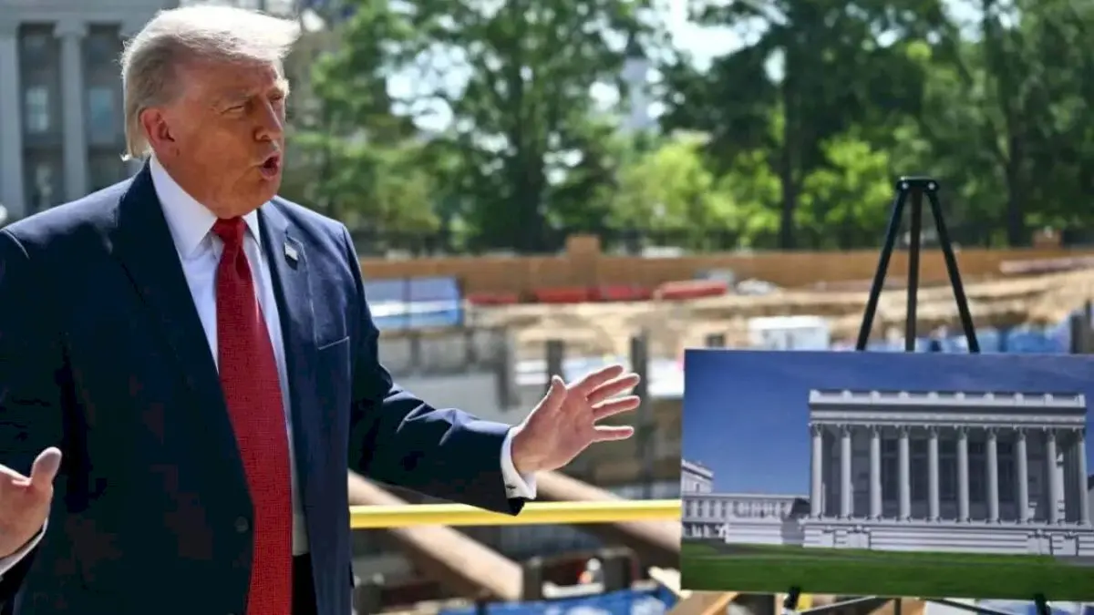 Trump's White House Plans Cost $900 Million, Court Blocks Work