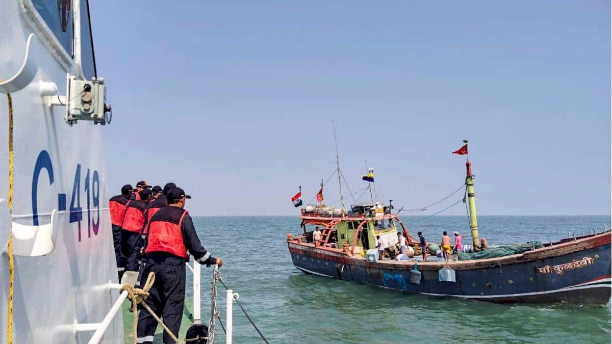 Sri Lanka Navy Rescues 11 Indian Fishermen Near Delft Island