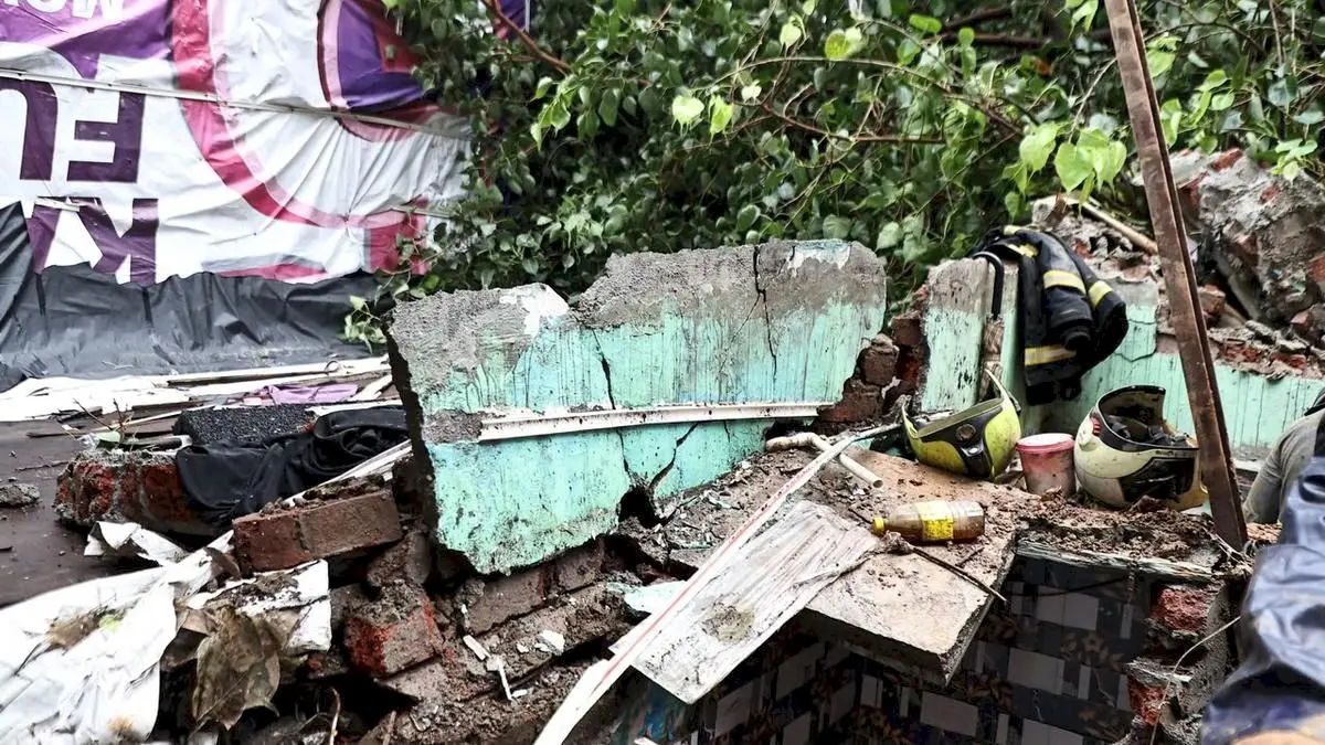 Mumbai landslip kills seven, rescue operations under way