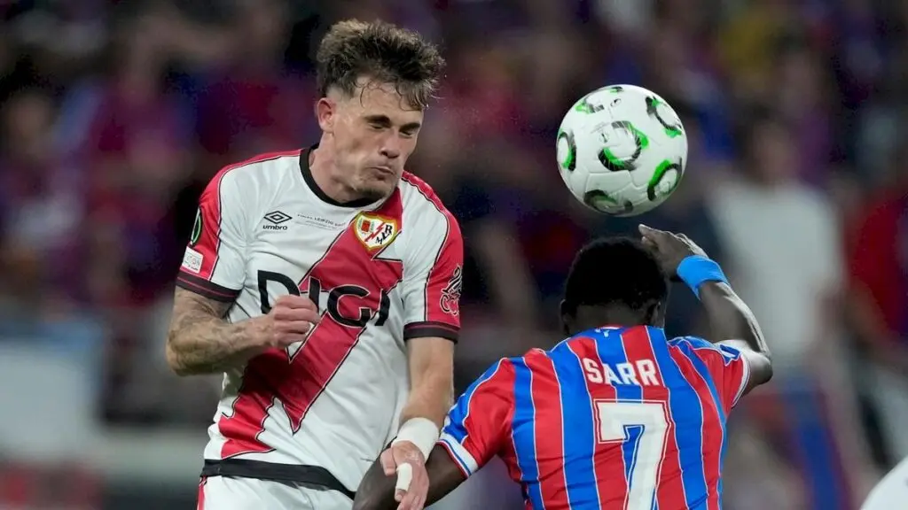 Chelsea sign Spanish left back Pep Chavarria from Rayo Vallecano