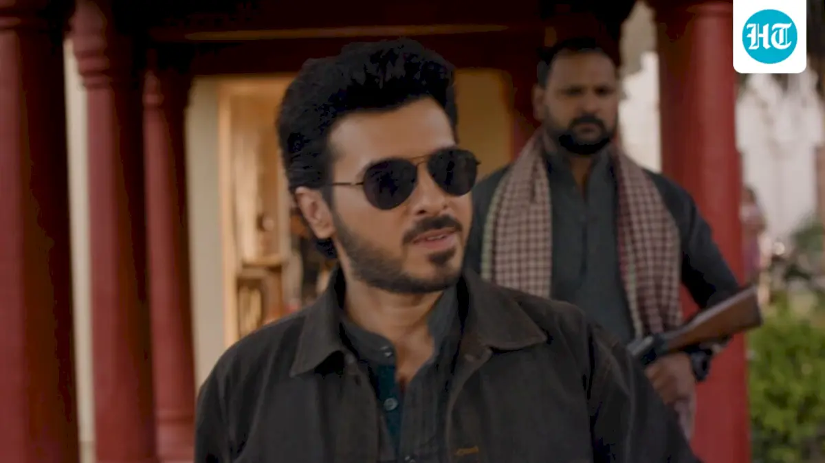 Divyenndu jokes about 'immortal' Munna Bhaiya return in Mirzapur film