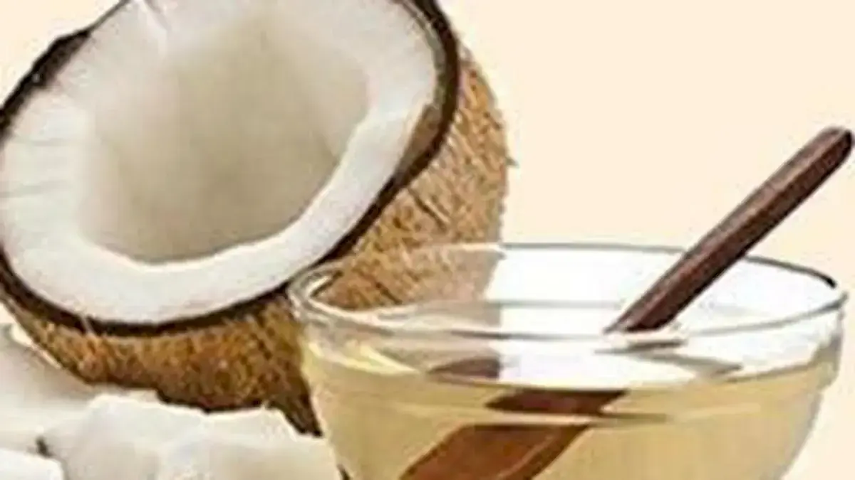 Onam demand pushes coconut oil prices to Rs 260/kg