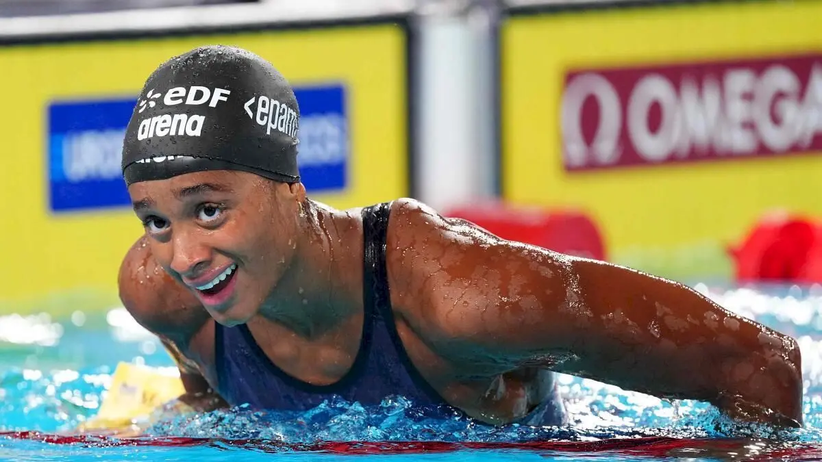 Italian teen Sara Curtis breaks 50m backstroke world record