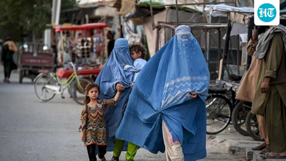 Kabul girls lose hope despite madrasa education
