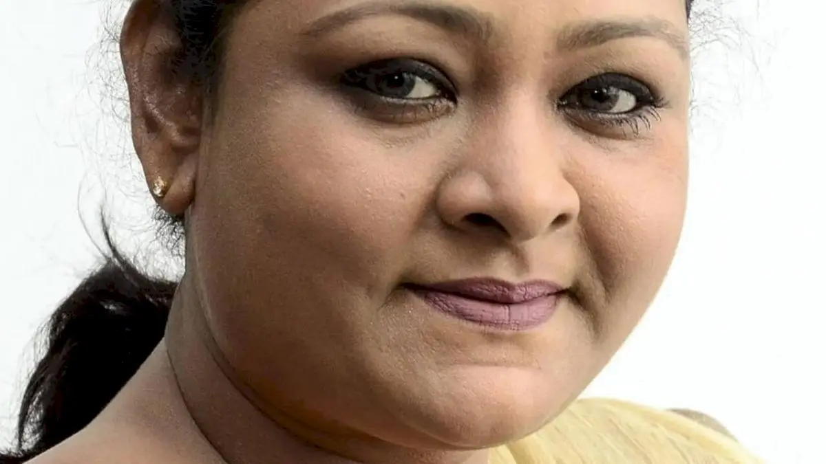 Shakeela undergoes Rs 3 lakh neck surgery after excessive phone use