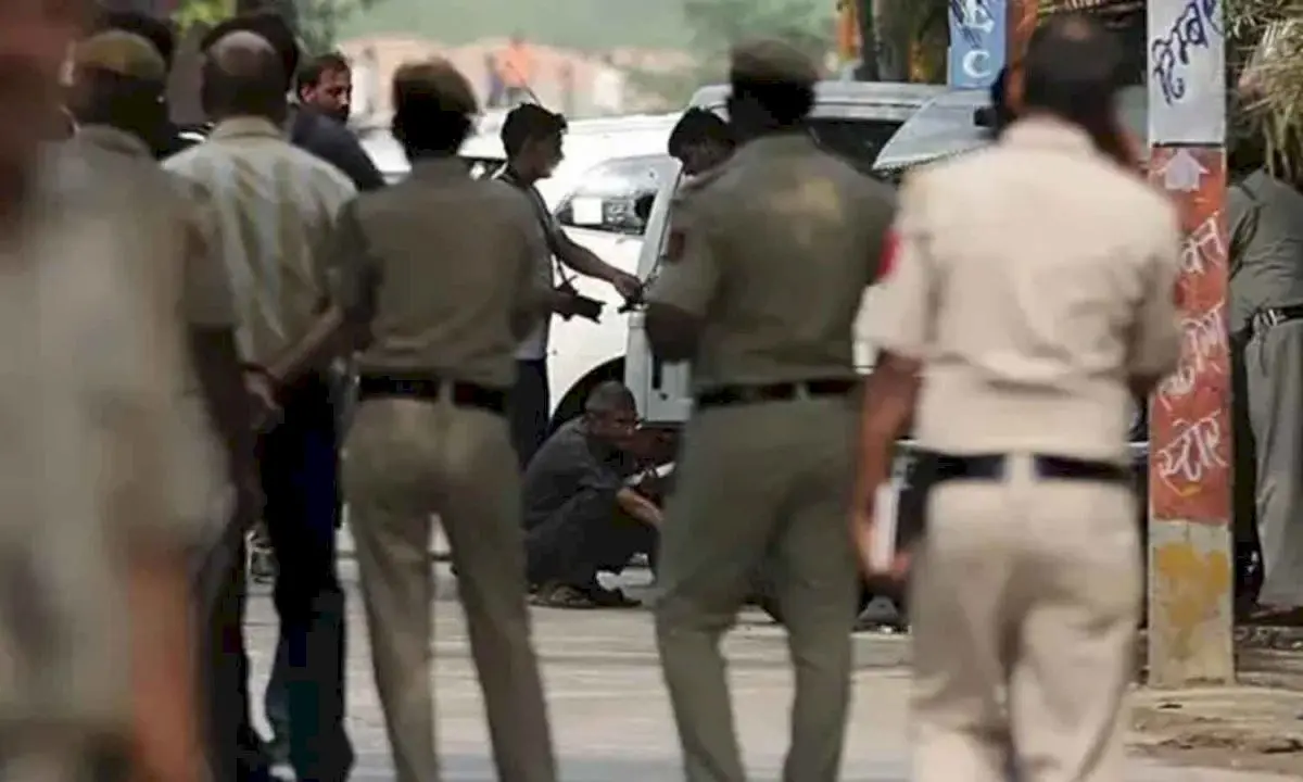 Cop arrested for girl murder assaulted by hospital staff