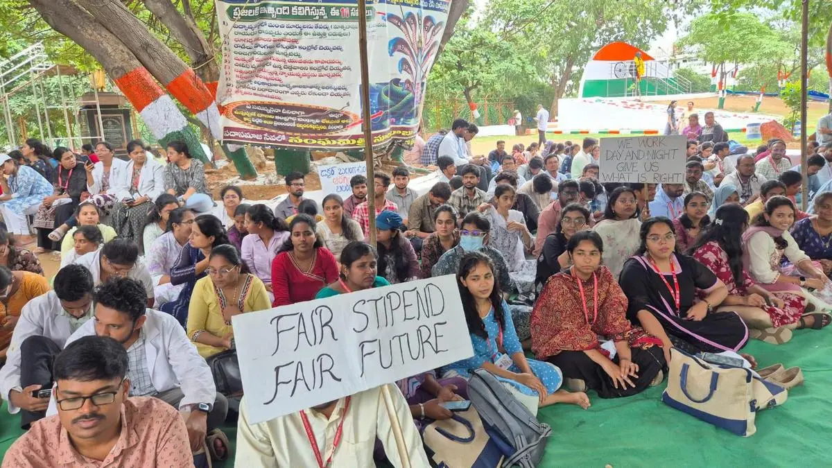 Andhra junior doctors halt emergency services over stipend demand
