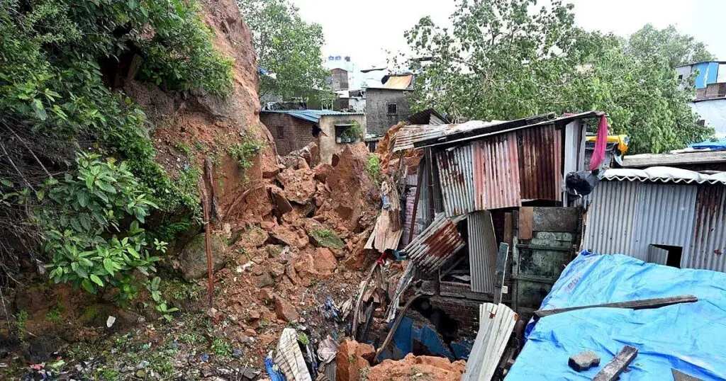 7 dead, 2 trapped in Mumbai's Sakinaka landslide