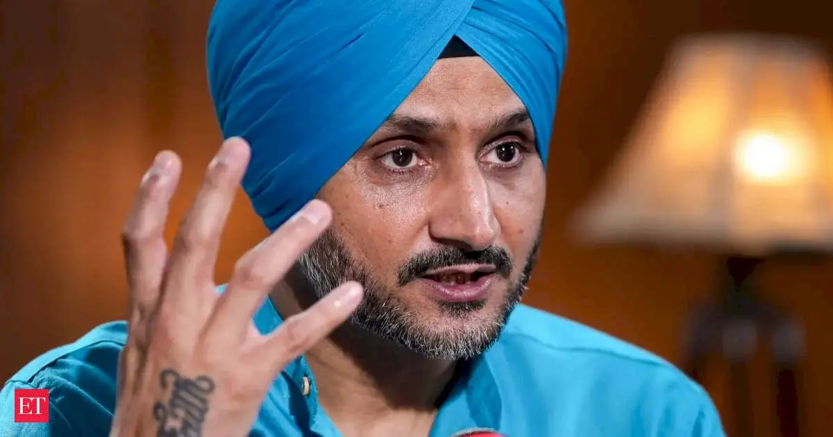 Harbhajan defends Gambhir, says he tells bitter truths