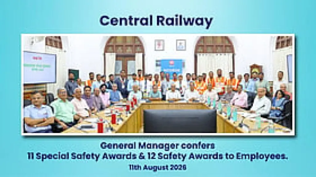 Central Railway awards 12 employees for averting accidents