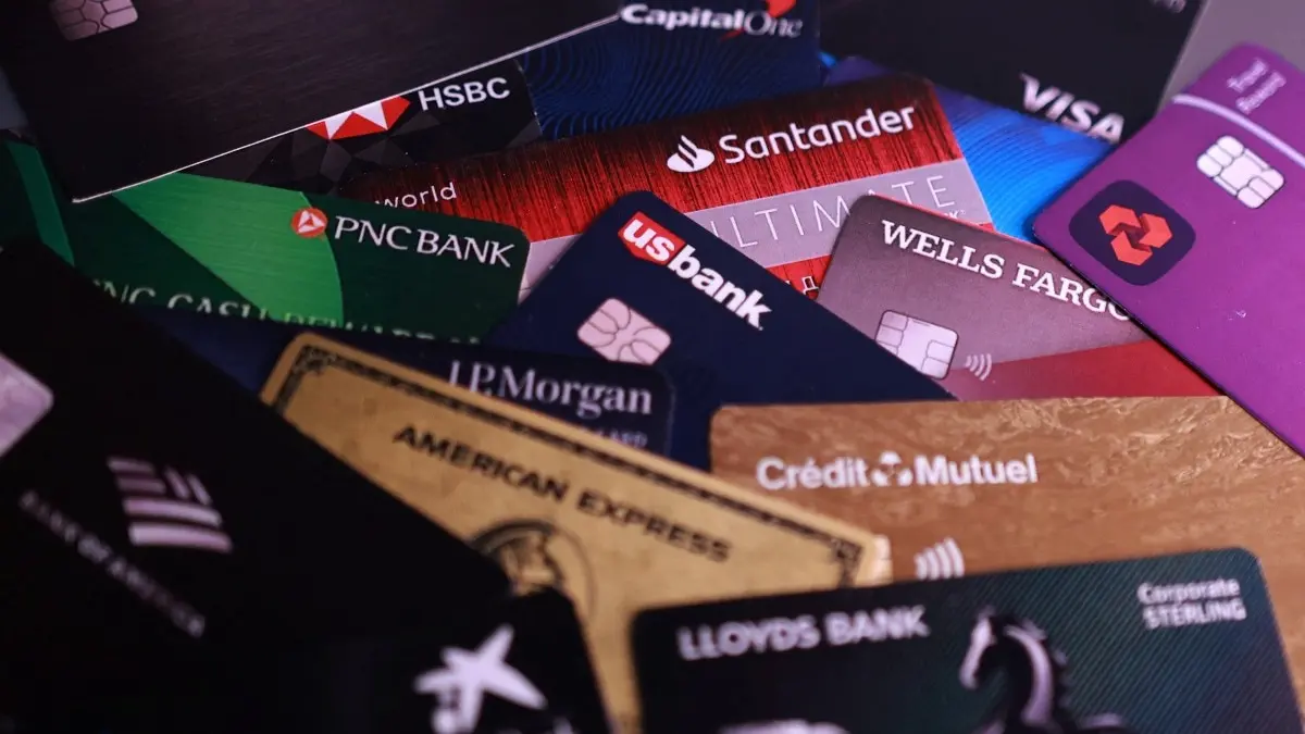 Young Indians use multiple credit cards to cut everyday costs