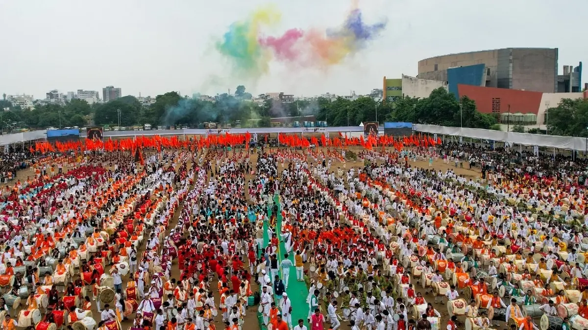 Nagpur sets world record with 4,000 dhol-tasha players