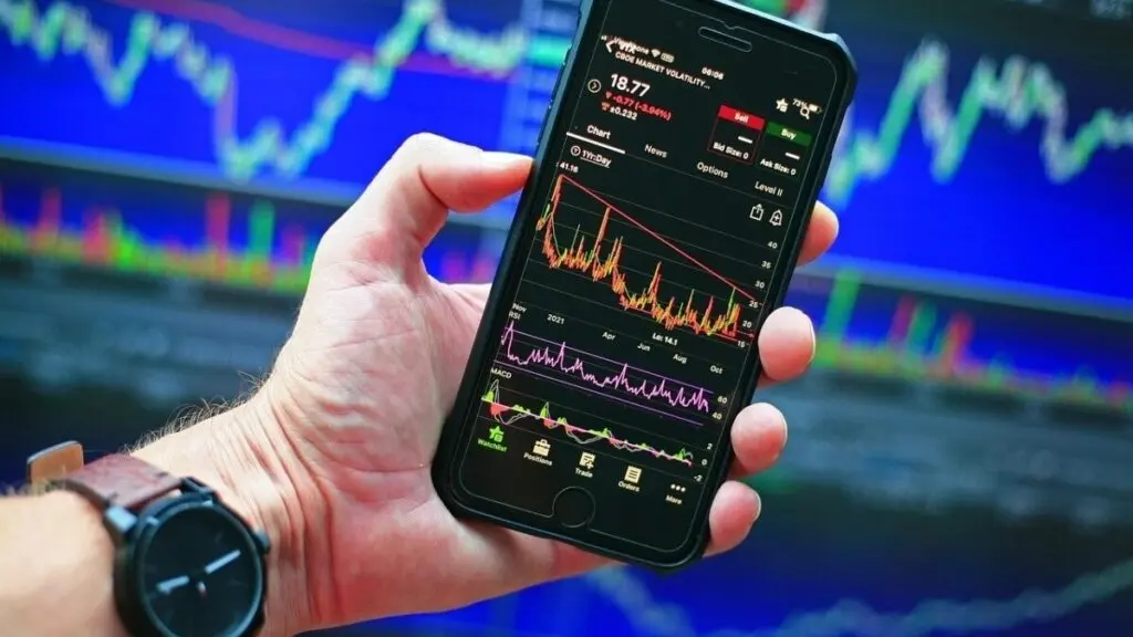 Vodafone Idea, Paradeep Phosphates, Hindustan Copper get bullish calls