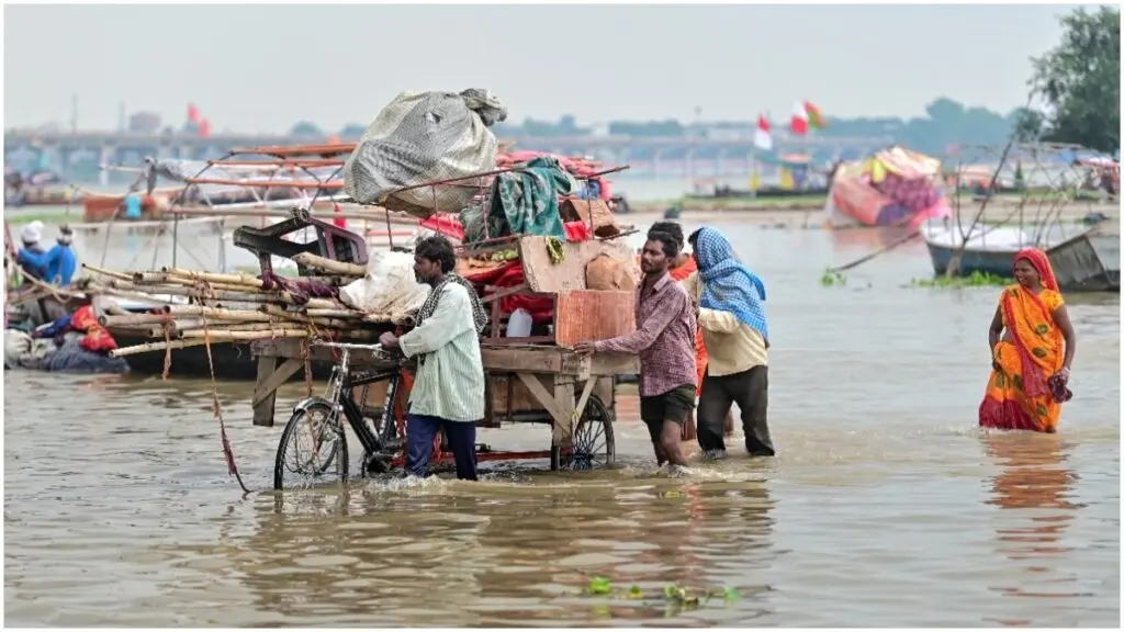Typhoid tops India's monsoon fevers, 1 in 4 tests positive