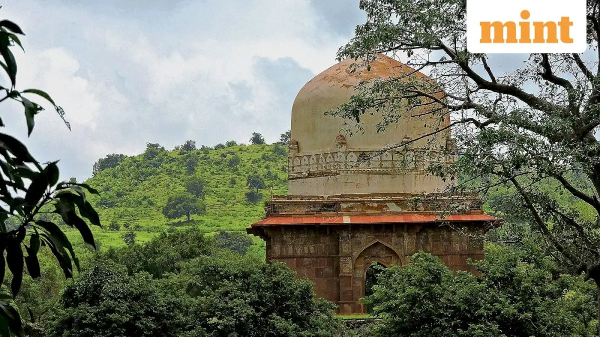 India cuts heritage spending as foreign tourist arrivals fall 9%