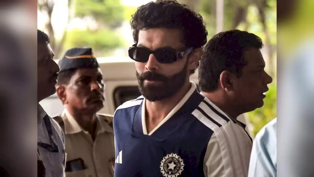 Jadeja at 37, Murali Kartik backs Manav Suthar as Test successor