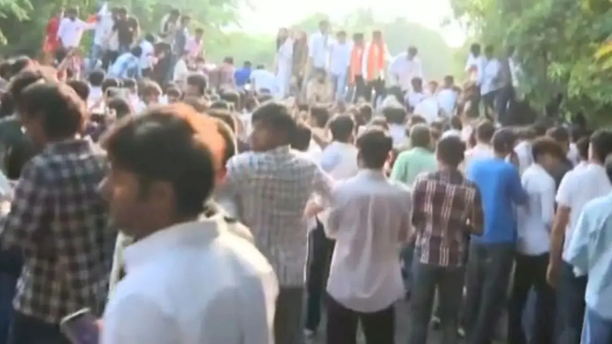 ABVP protests at Jharkhand Bhawan over Ranchi police action