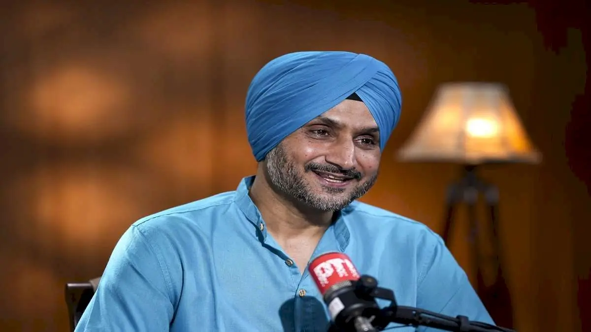 Harbhajan Singh quits AAP over ignored ideas, joins BJP