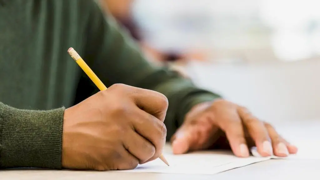 Kerala HC seeks reason for teacher's suspension over Savarkar quiz