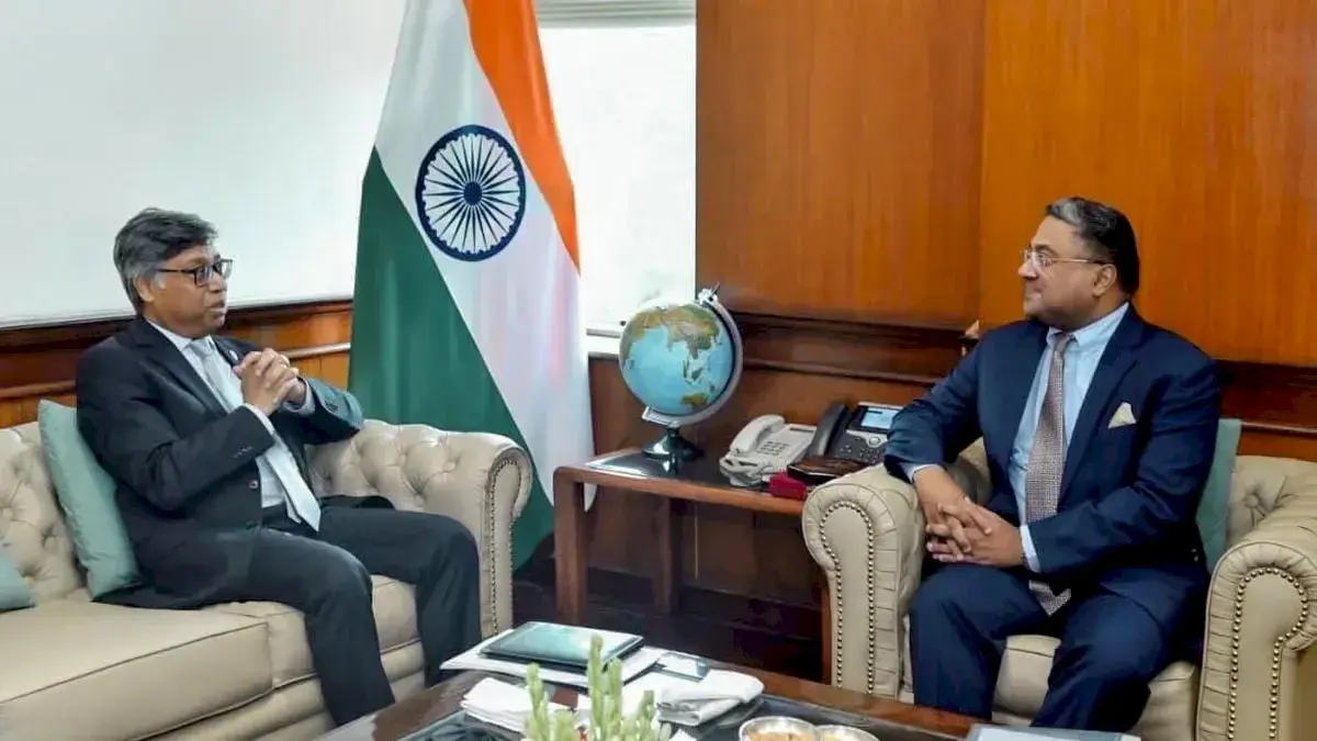Maldives offers to mediate revival of stalled SAARC