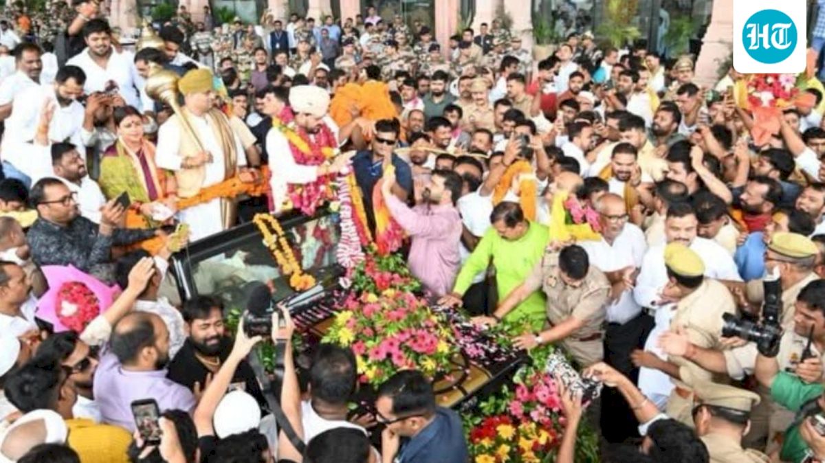 Brij Bhushan receives grand welcome in Gonda after acquittal
