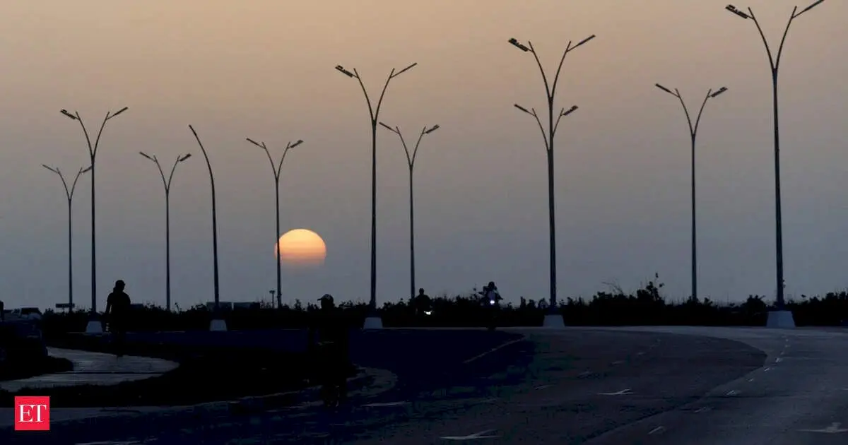 Smaller generator may suffice for US blackouts, report says