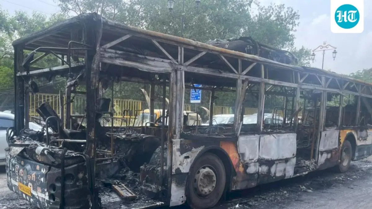 GMCBL bus gutted on Old Delhi-Gurugram Road, all 40 safe