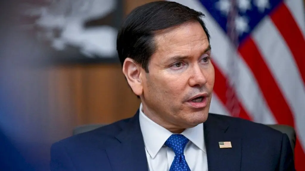 Rubio says citizenship not for sale, netizens point to Trump's Gold Card